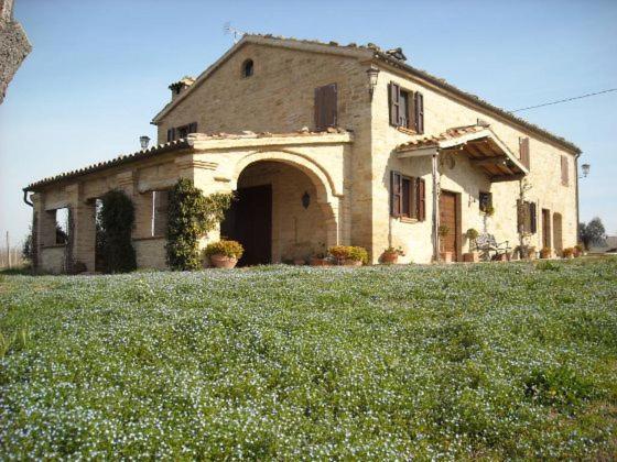 Cascinale La Mimosa Bed & Breakfast Cupramontana Bagian luar foto